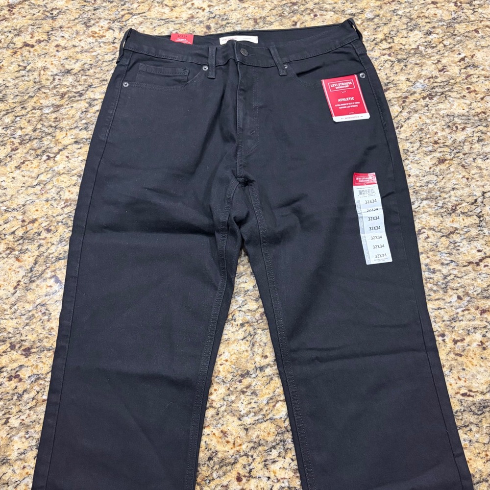 NEW Levi Strauss Signature Athletic Fit Jeans Black 32x34 94551-0025 Mens ws